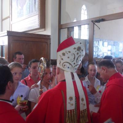24 iunie: Gioseni: Administrarea sacramentului Mirului
