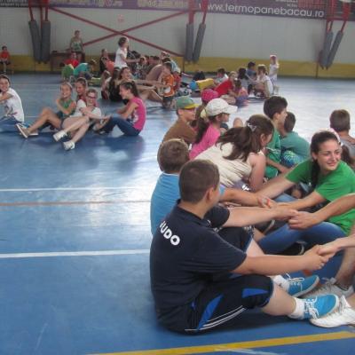 24-28 iunie: Bacău "Sfântul Nicolae": Campus pentru copii "Strălucind ca astrele în lume"