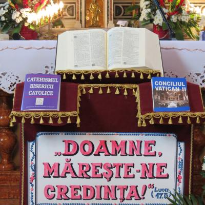28 iunie: Iaşi: Liturghie de mulţumire pentru darul Sfintei Scripturi