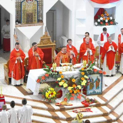 29 iunie: Bacău: Hramul Bisericii "Sfinţii Petru şi Paul"