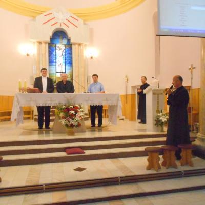 30 iunie: Roman ("Sfânta Tereza"): Prezentarea Bibliei catolice în limba română