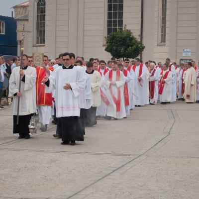 30 iunie: Barticeşti: Prima Liturghie a pr. Iosif Ghenţa, FIM