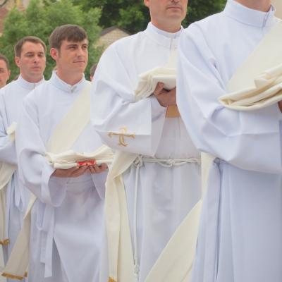 30 iunie: Barticeşti: Prima Liturghie a pr. Iosif Ghenţa, FIM