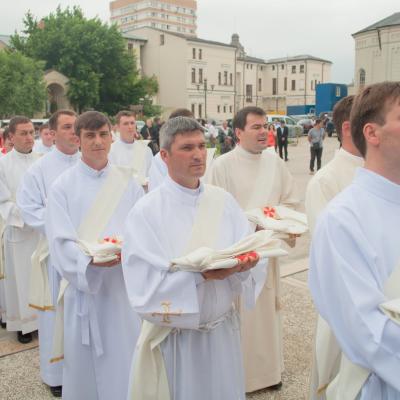 30 iunie: Barticeşti: Prima Liturghie a pr. Iosif Ghenţa, FIM