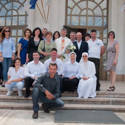 30 iunie: Barticeşti: Prima Liturghie a pr. Iosif Ghenţa, FIM