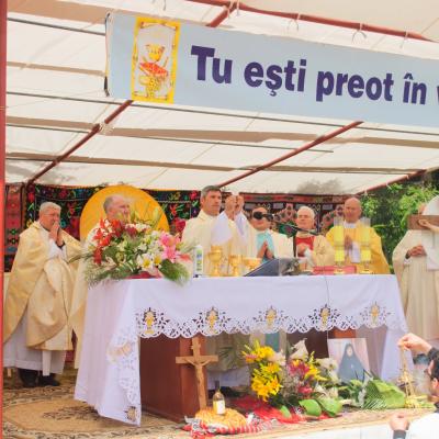 30 iunie: Barticeşti: Prima Liturghie a pr. Iosif Ghenţa, FIM