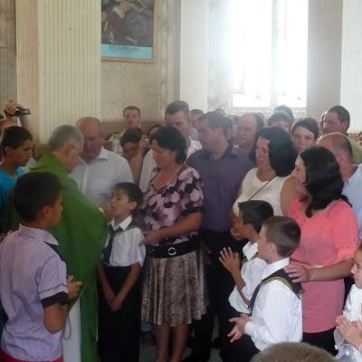 7 iulie: Tuta: Prima Sfântă Împărtăşanie