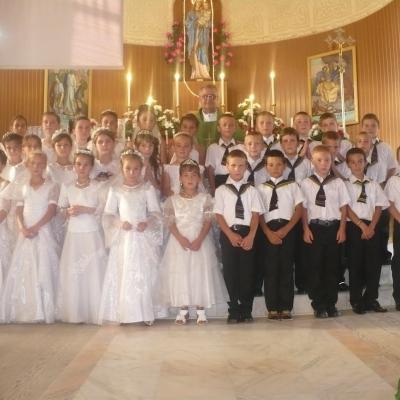 7 iulie: Tuta: Prima Sfântă Împărtăşanie
