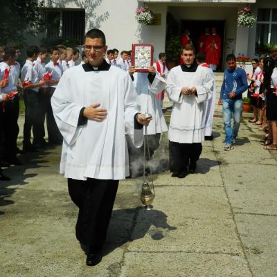 7 iulie: Bacău "Fericitul Ieremia": Administrarea sacramentului Mirului