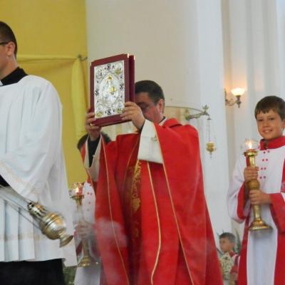 7 iulie: Bacău "Fericitul Ieremia": Administrarea sacramentului Mirului