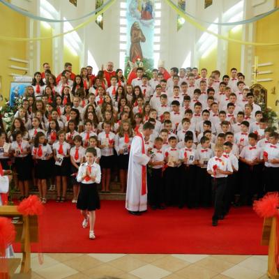 7 iulie: Bacău "Fericitul Ieremia": Administrarea sacramentului Mirului