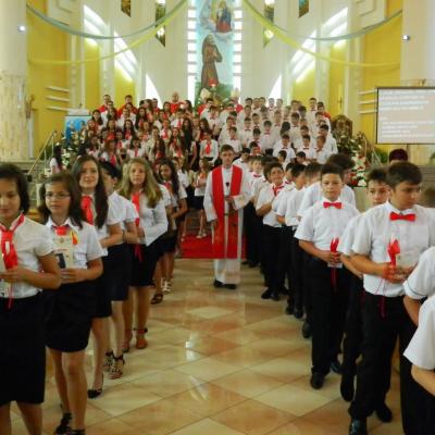 7 iulie: Bacău "Fericitul Ieremia": Administrarea sacramentului Mirului