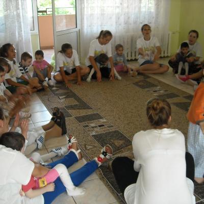 7-12 iulie: Roman: "Pictează viaţa ta în culorile iubirii"