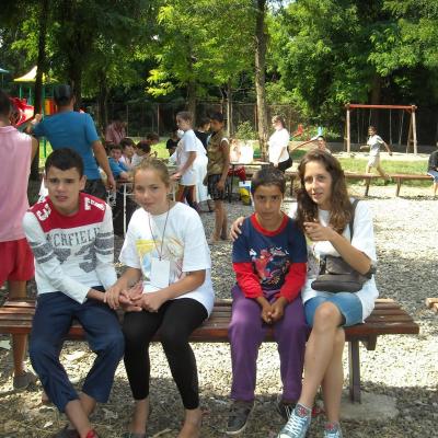 7-12 iulie: Roman: "Pictează viaţa ta în culorile iubirii"
