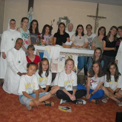 7-12 iulie: Roman: "Pictează viaţa ta în culorile iubirii"