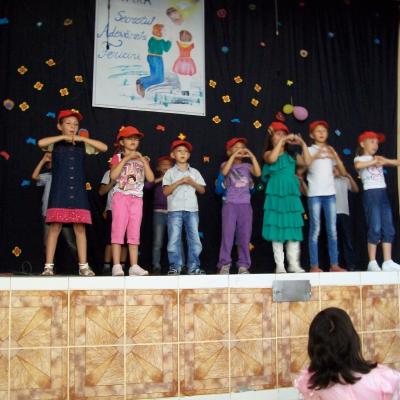 8-13 iulie: Oneşti: Campus "Secretul adevăratei fericiri"