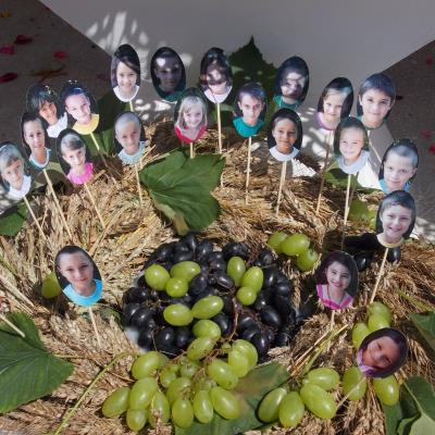 14 iulie: Schineni: Prima Sfântă Împărtăşanie