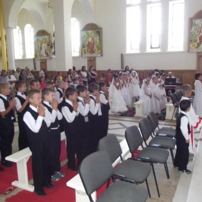 14 iulie: Bijghir: Prima Sfântă Împărtăşanie