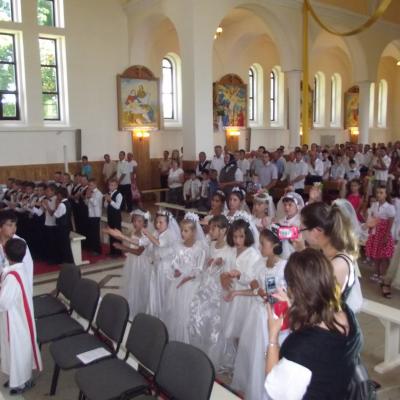 14 iulie: Bijghir: Prima Sfântă Împărtăşanie