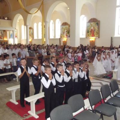 14 iulie: Bijghir: Prima Sfântă Împărtăşanie