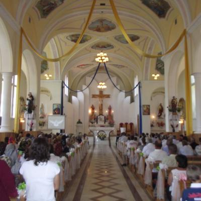 14 iulie: Bijghir: Prima Sfântă Împărtăşanie