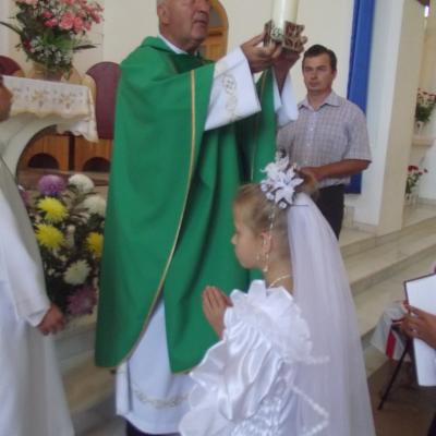 14 iulie: Bijghir: Prima Sfântă Împărtăşanie