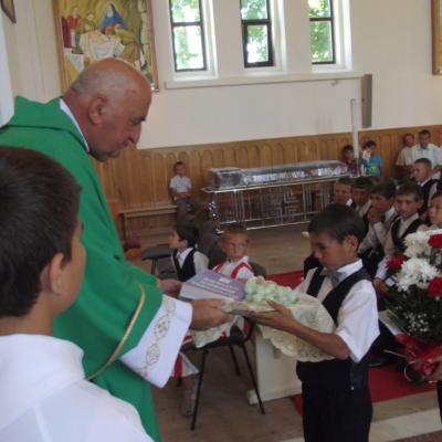 14 iulie: Bijghir: Prima Sfântă Împărtăşanie
