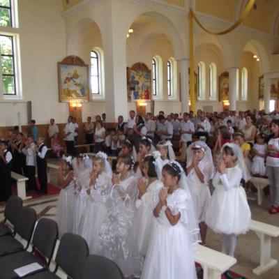 14 iulie: Bijghir: Prima Sfântă Împărtăşanie