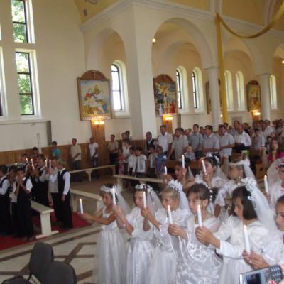 14 iulie: Bijghir: Prima Sfântă Împărtăşanie