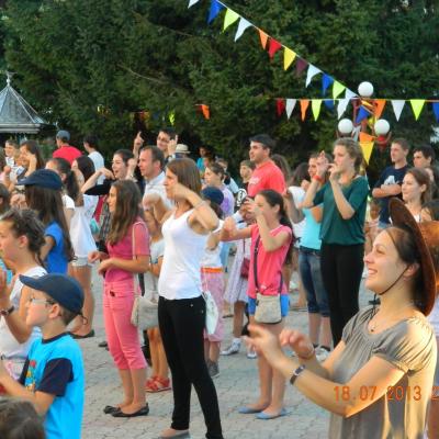 15-21 iulie: Tămăşeni: Campus "Vara împreună" 2013