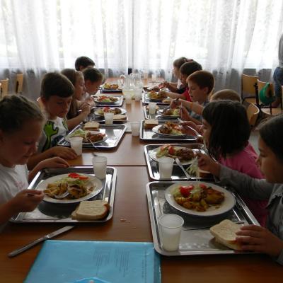 15-21 iulie: Suceava: Vara Împreună - Alice în Ţara Minunilor