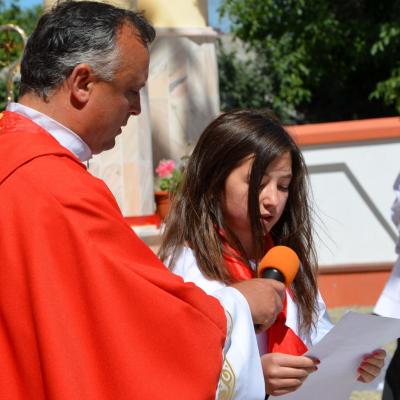 21 iulie: Iugani: Inaugurarea grotei şi administrarea Mirului