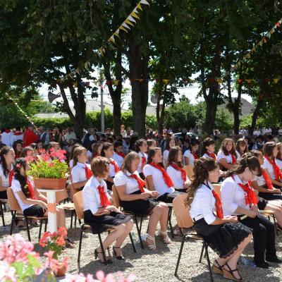 21 iulie: Iugani: Inaugurarea grotei şi administrarea Mirului
