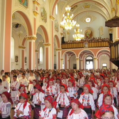 28 iulie: Luizi-Călugăra: Conferirea sfântului Mir