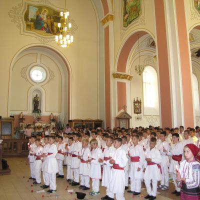28 iulie: Luizi-Călugăra: Conferirea sfântului Mir