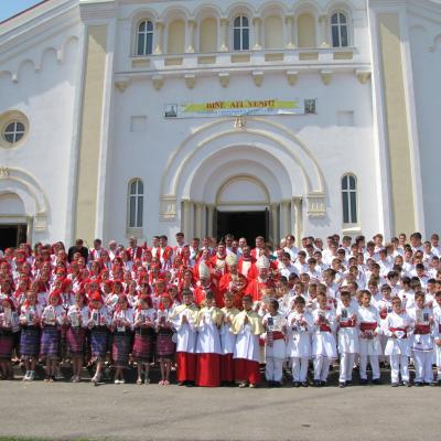 28 iulie: Luizi-Călugăra: Conferirea sfântului Mir