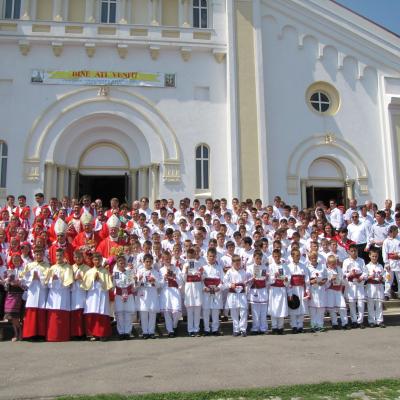 28 iulie: Luizi-Călugăra: Conferirea sfântului Mir