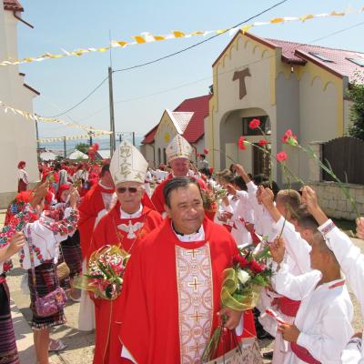 28 iulie: Luizi-Călugăra: Conferirea sfântului Mir