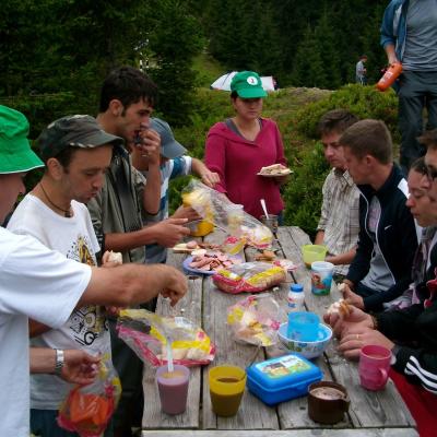 29 iulie - 5 august: Bacău: Campus itinerant în munţi