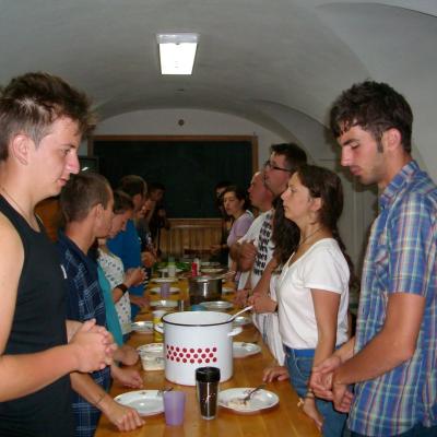 29 iulie - 5 august: Bacău: Campus itinerant în munţi