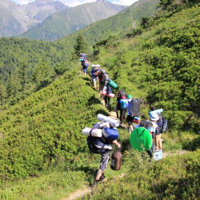 29 iulie - 5 august: Bacău: Campus itinerant în munţi