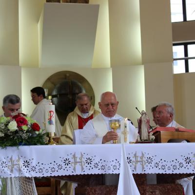 31 iulie: Roman ("Isus, Bunul Păstor"): Înmânarea numirilor preoţilor nou-sfinţiţi
