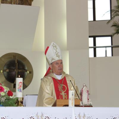 31 iulie: Roman ("Isus, Bunul Păstor"): Înmânarea numirilor preoţilor nou-sfinţiţi