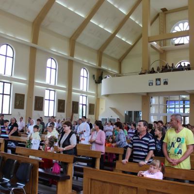 31 iulie: Roman ("Isus, Bunul Păstor"): Înmânarea numirilor preoţilor nou-sfinţiţi