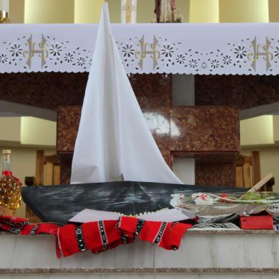 31 iulie: Roman ("Isus, Bunul Păstor"): Înmânarea numirilor preoţilor nou-sfinţiţi