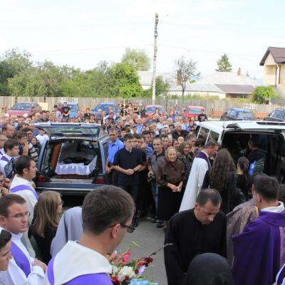2 august: Luizi-Călugăra: In memoriam pr. Petru Avădăni şi fr. Petrică Sascău