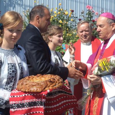 4 august: Nicoreşti: Administrarea Mirului