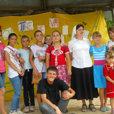 5-11 august: Arini: Campus "Numai cu tine ne va fi bine"
