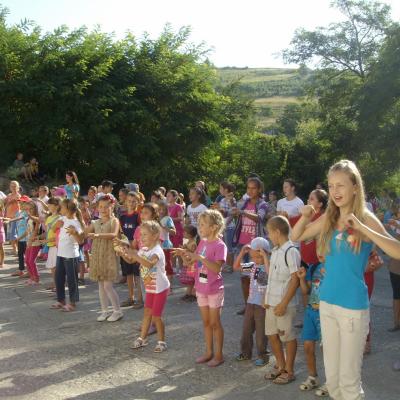 5-11 august: Arini: Campus "Numai cu tine ne va fi bine"