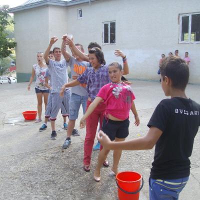 5-11 august: Arini: Campus "Numai cu tine ne va fi bine"